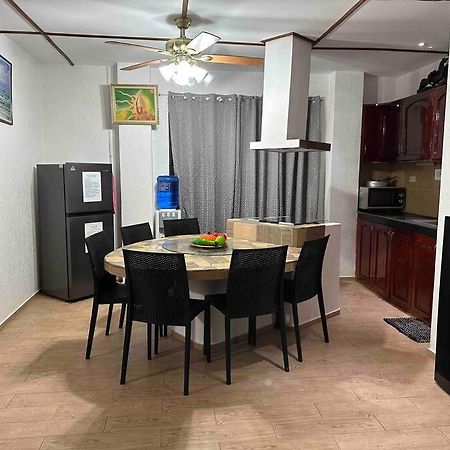 Alona Park Residence - 3 Bedroom Apartment- Alex And Jesa Unit Panglao Bagian luar foto